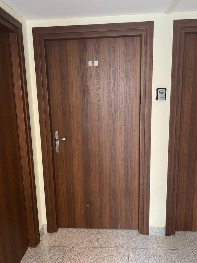 Apartamenty Dobra Noc Przy Wawelu 2 Bedrooms Krakau Exterior foto