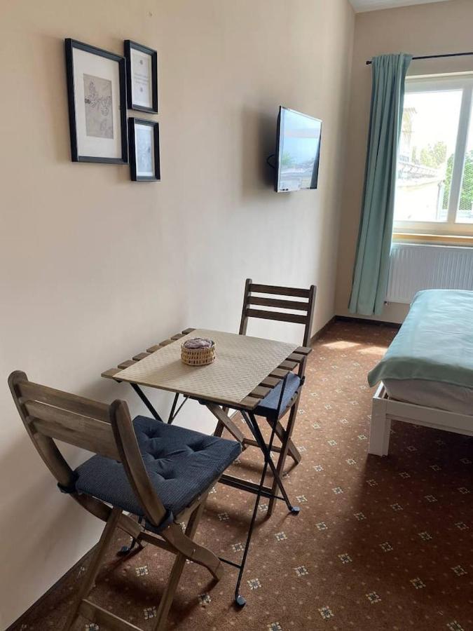 Apartamenty Dobra Noc Przy Wawelu 2 Bedrooms Krakau Exterior foto